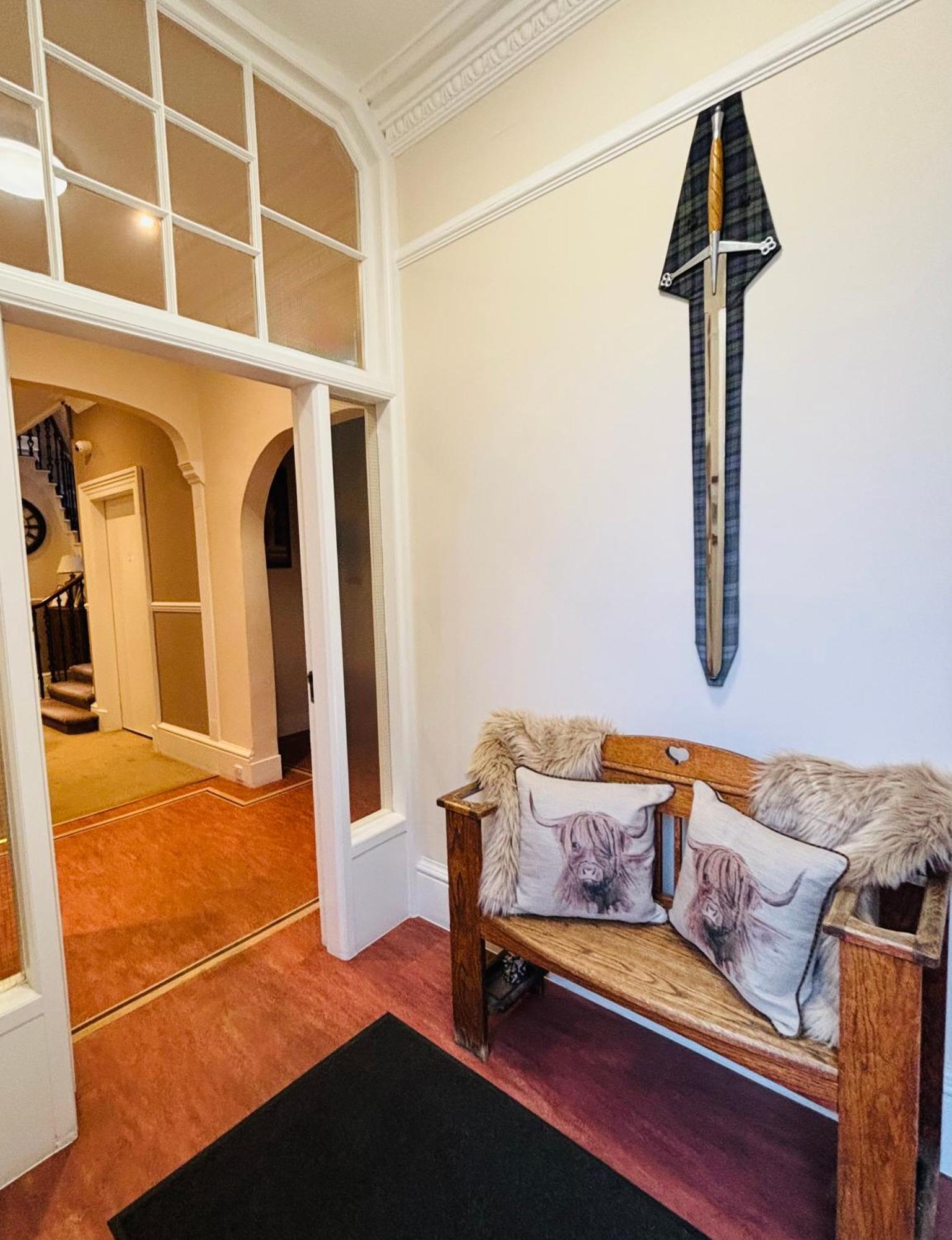 The Claymore Guest House Pitlochry Exterior photo